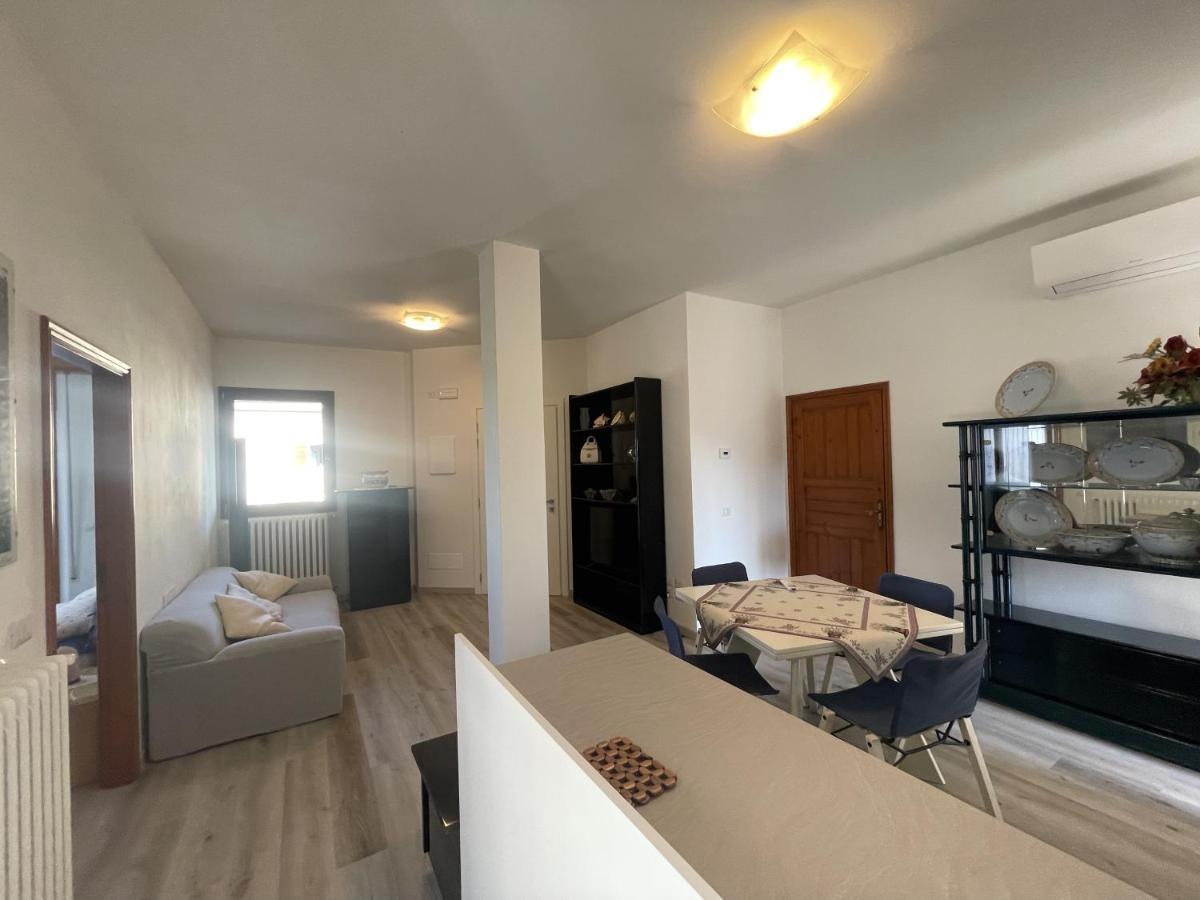 Oasi Di Relax Apartment Santa Maria di Scacciano Exterior foto