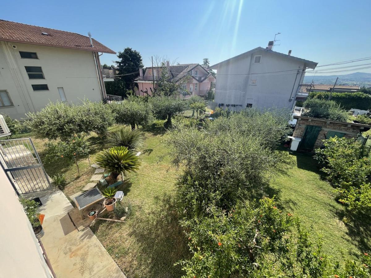 Oasi Di Relax Apartment Santa Maria di Scacciano Exterior foto